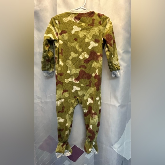 Carter's Green Camo Dinosaur Footie - Picture 8 of 8